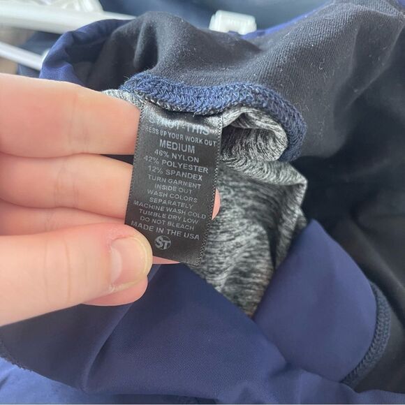 Strut This Black and Blue Leggings Size Medium - Picture 4 of 4